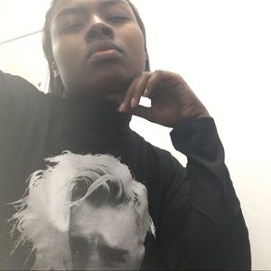 Meet your Posher, Makayla